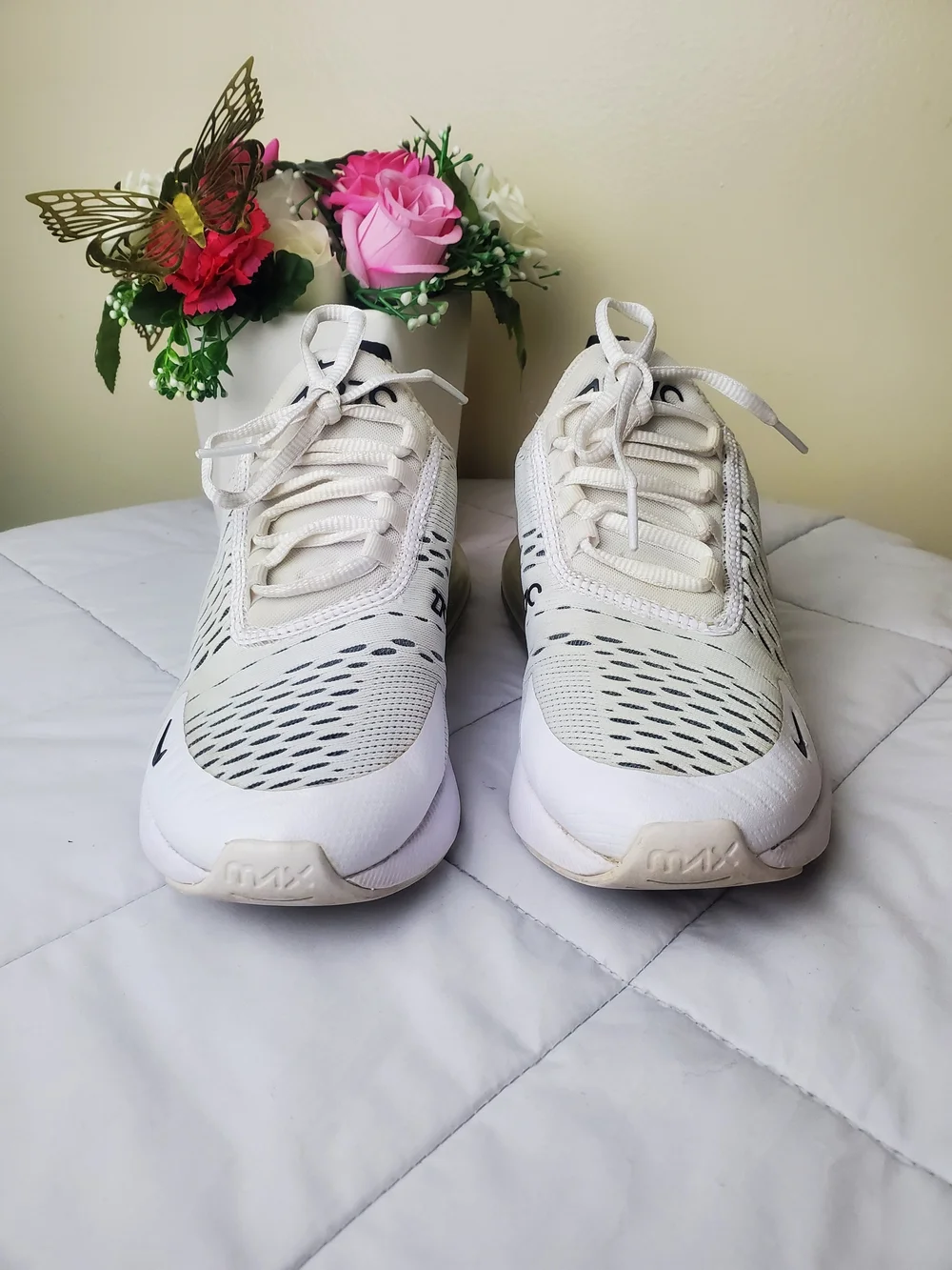 Nike Air Max 270 White Black Sneakers Women's Size 7